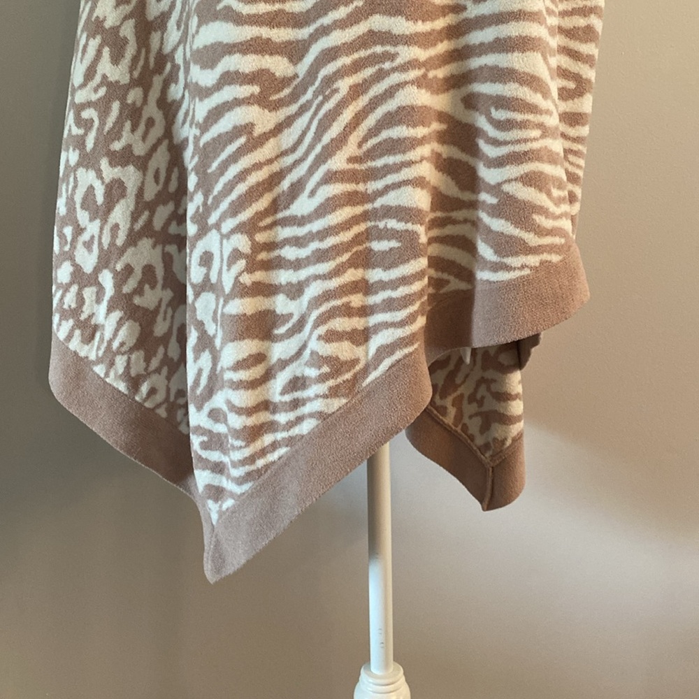Barefoot Dreams Animal Print Poncho - Cream and Tan - Picture 3 of 6